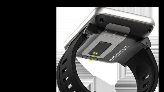 4G SmartWatch 3GB 32GB GPS Wifiのアンドロイド7.1の5MPカメラ2700mAhの大きいスクリーンのスマートな腕時計の人の女性DM100の適性のブレスレット